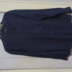 Roundtree and Yorke Casuals blue jean shirt size large